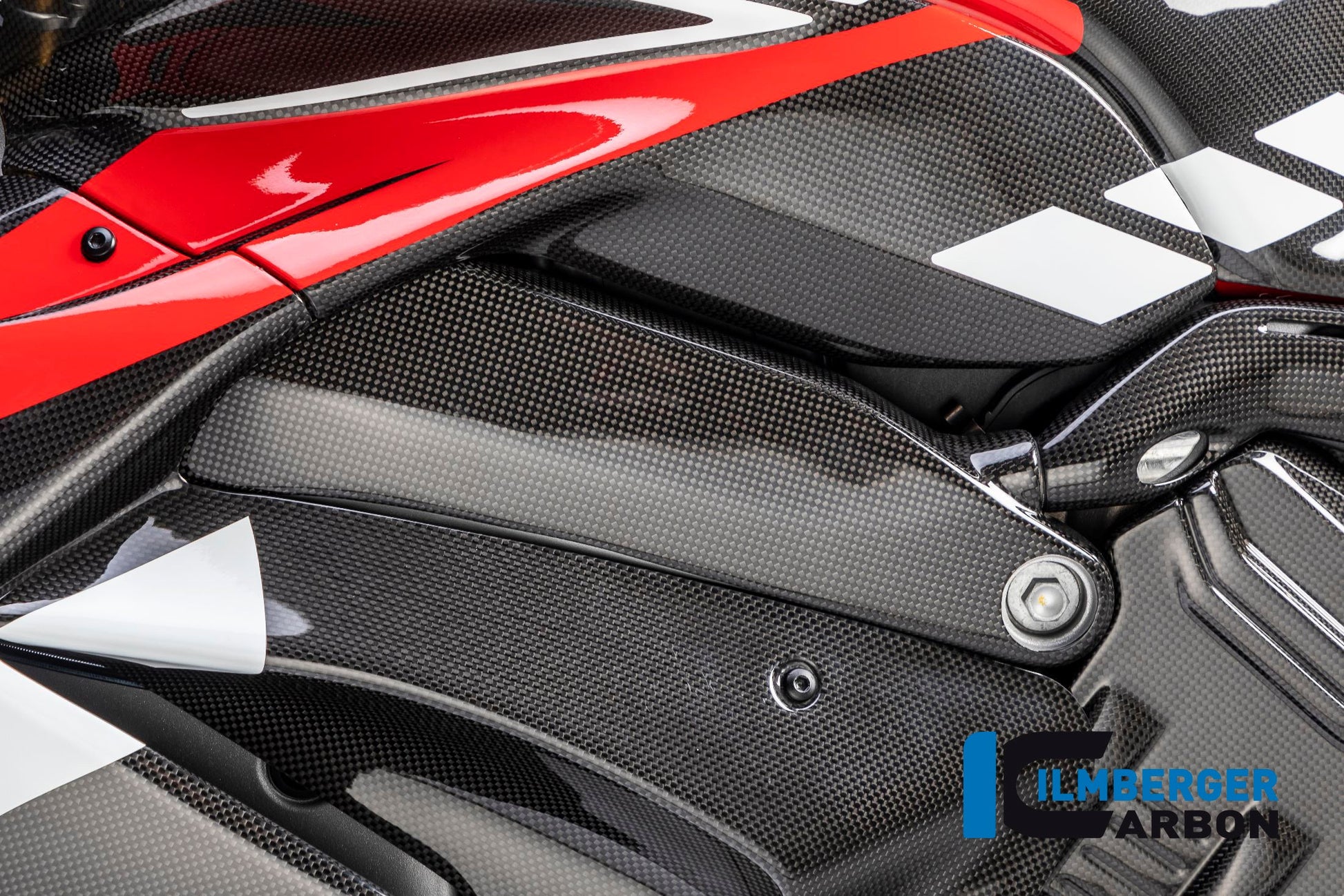 Ducati Panigale V4/V4S - Averys Motorcycles